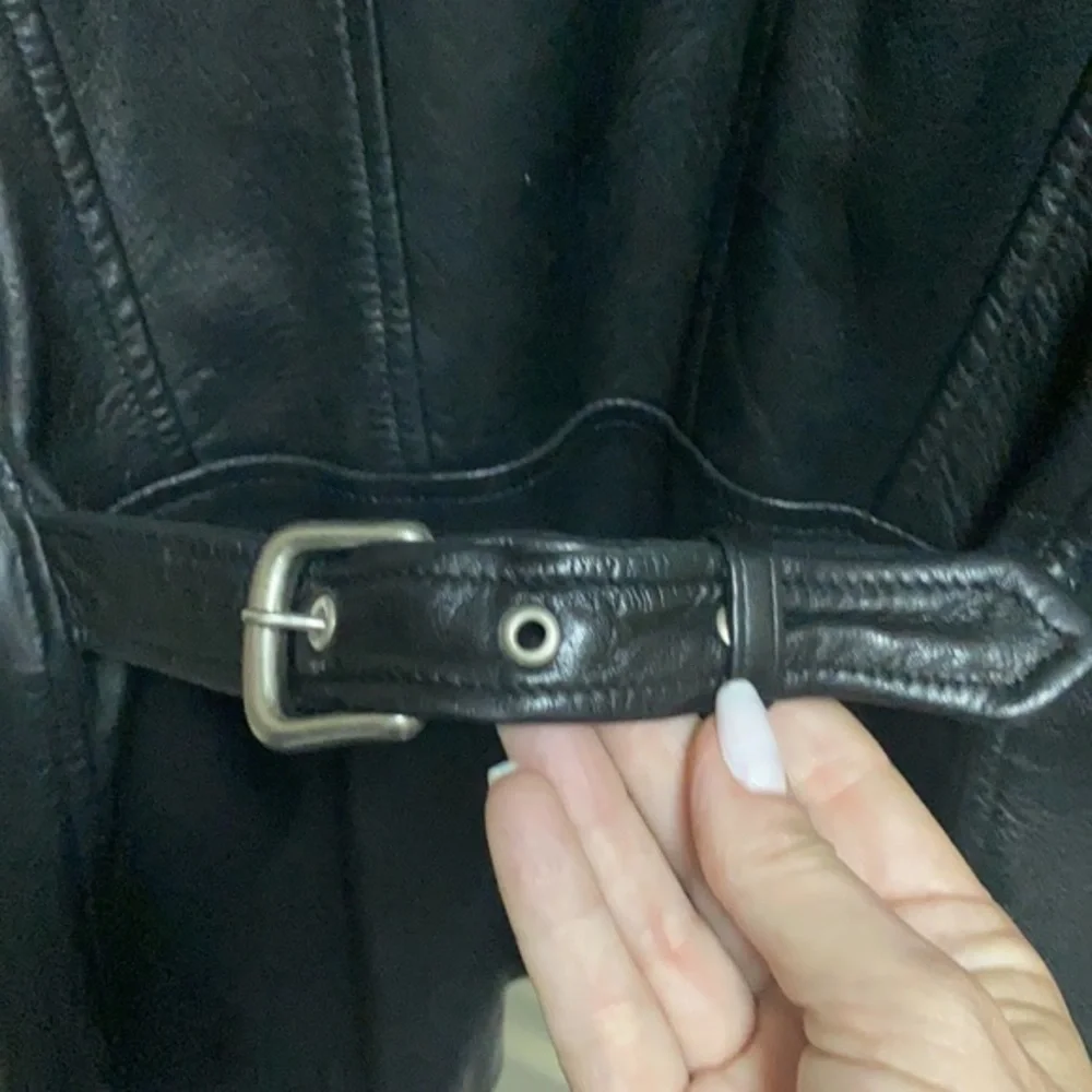 Black Leather Coat Size Small - Picture 4 of 4